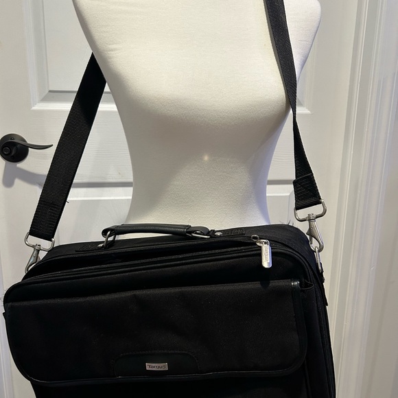 Targus laptop messenger bag - Picture 1 of 4